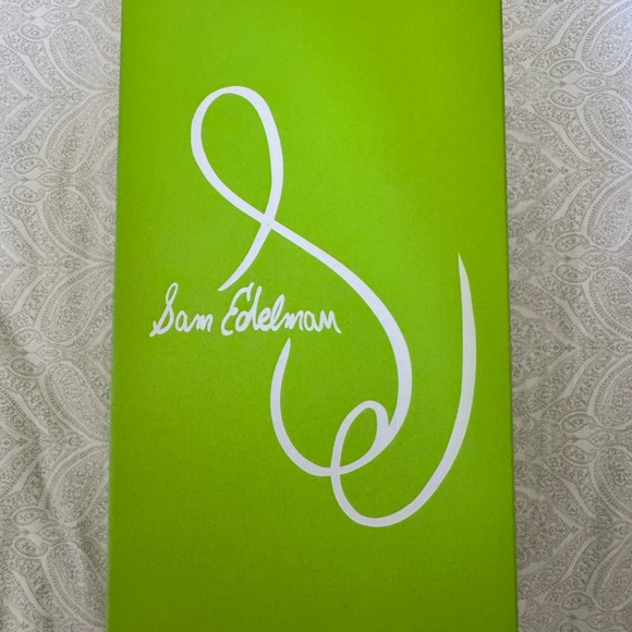 Sam Edelman Stylish Loafers - Picture 6 of 6